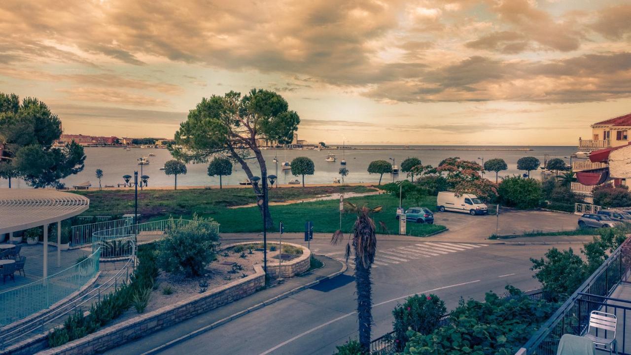 Villa Umag Seafront Εξωτερικό φωτογραφία